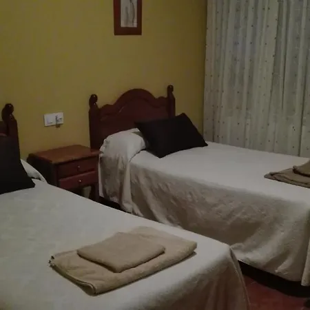 Pensión Hostal La Aldaba 2*