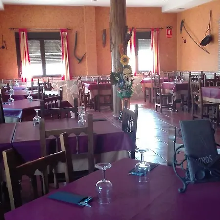 Hostal La Aldaba 2* Montearagon