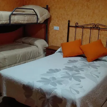 Hostal La Aldaba 2* Montearagon
